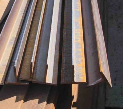 淮南T型鋼優(yōu)勢解析 為何選擇廠家直銷的熱軋T型鋼？